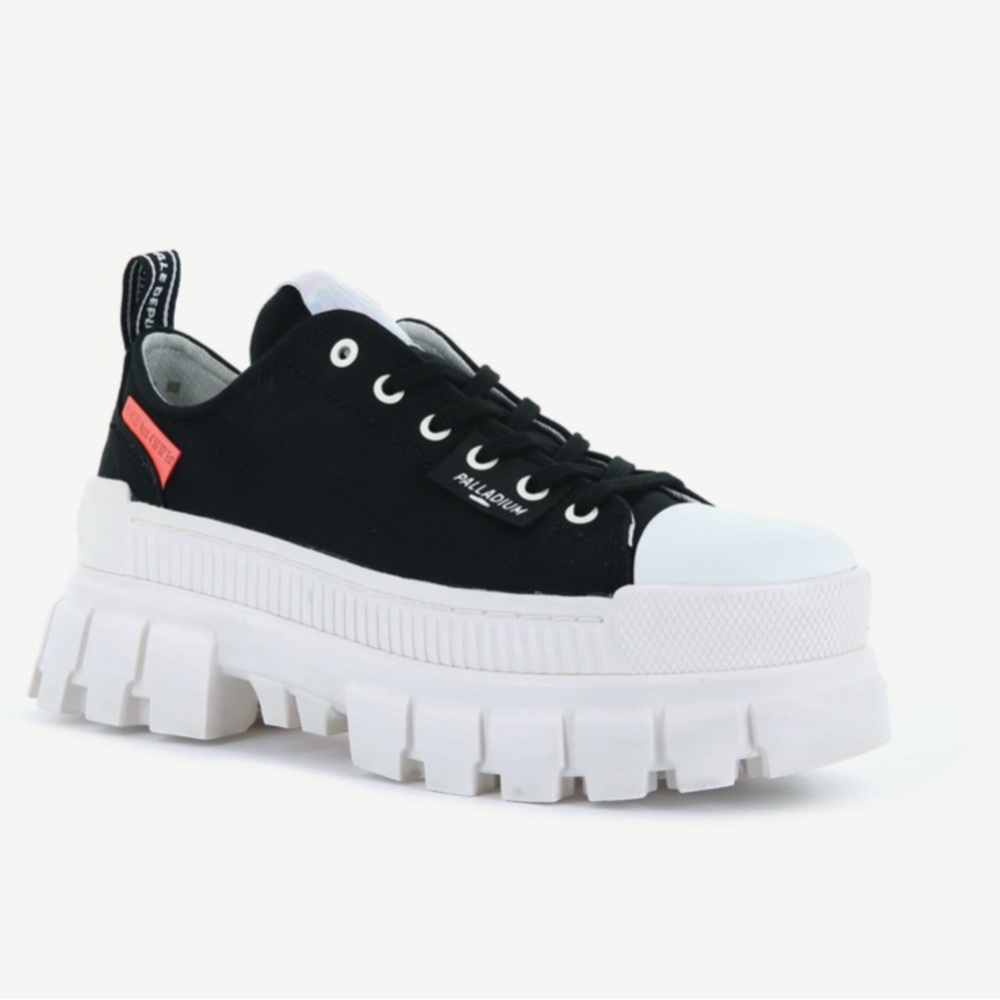 SOLD French brand Palladium Revolt Lo 6.5 BNIB